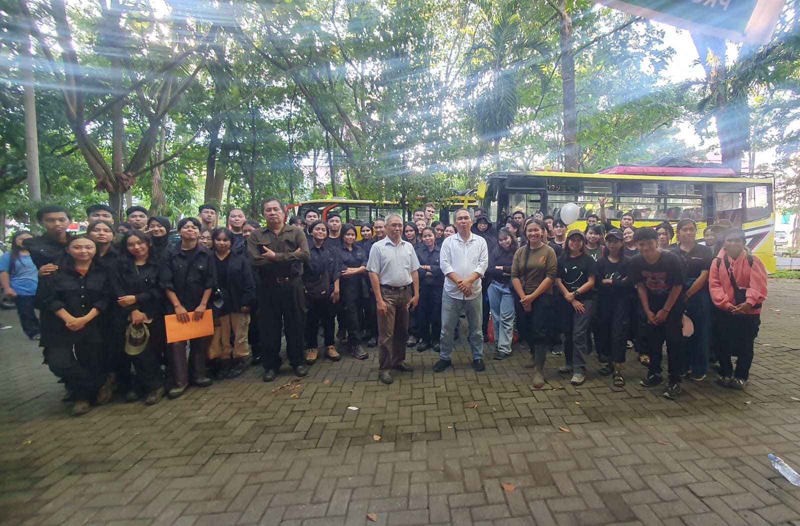 PRAKTIKUM LAPANGAN PRODI KEHUTANAN UNSRAT PRAKTIKUM LAPANGAN PRODI KEHUTANAN UNSRAT