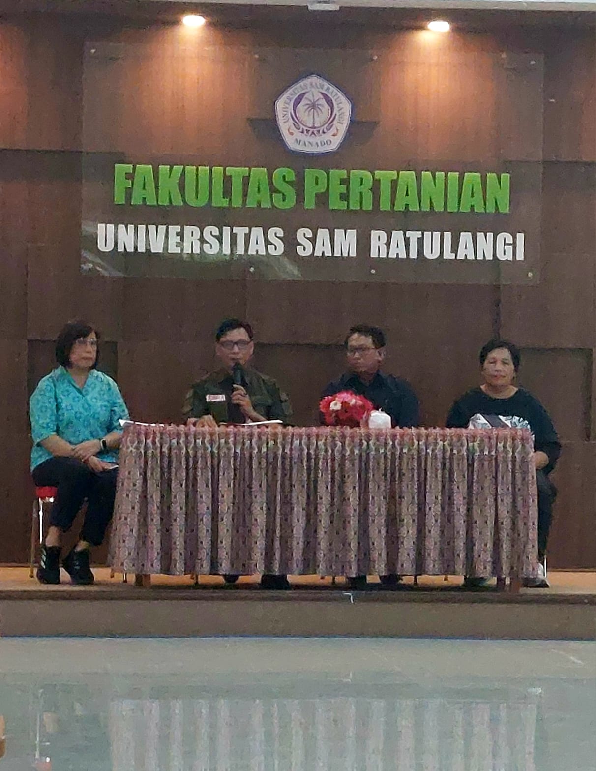 Program Selamatkan Yaki Didukung oleh UNDP Luncurkan Kampanye “Bekeng Sulut Bangga” untuk Lawan Perdagangan Satwa Liar Program Selamatkan Yaki Didukung oleh UNDP Luncurkan Kampanye “Bekeng Sulut Bangga” untuk Lawan Perdagangan Satwa Liar